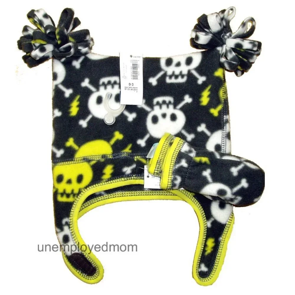 Skulls Hat Mittens Set Beanie Warm Winter Boys Girls CrossBones Cap Baby Fleece